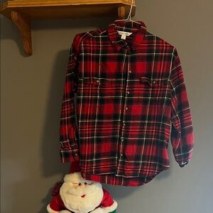 Old Navy Red and Black Plaid women’s Button up flannel Shirt size medium petite